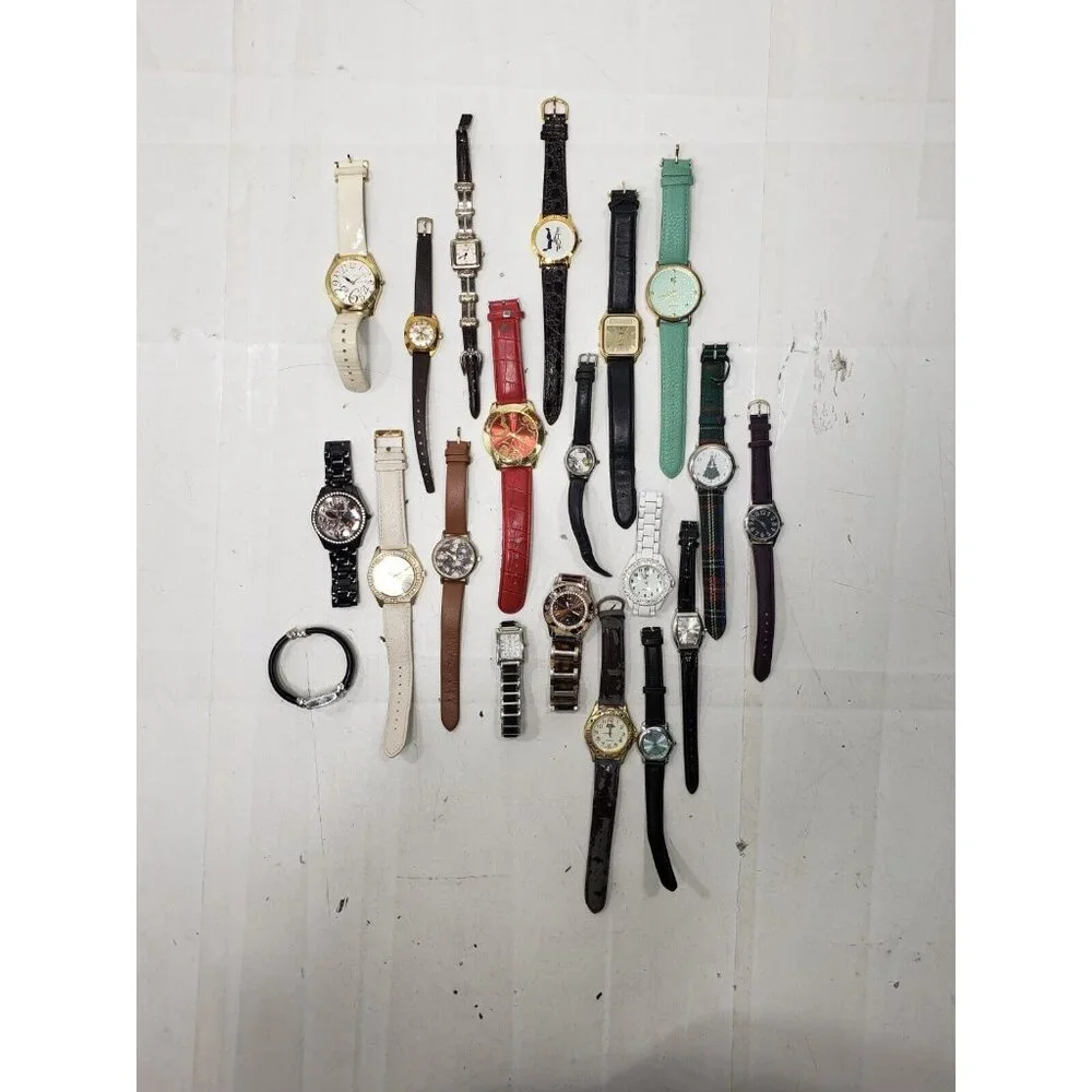 Mixed Lot Of 20 WATCHES Charming Charlie Betset Johnson Geneva Timex Embassy